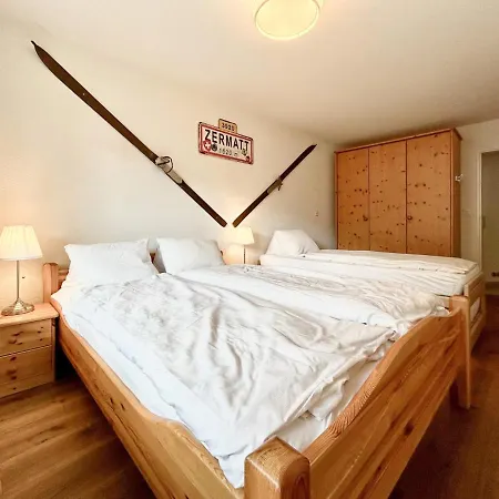 Beautiful Apartment In Zermatt With A Breathtaking View Of The Matterhorn Exterior photo